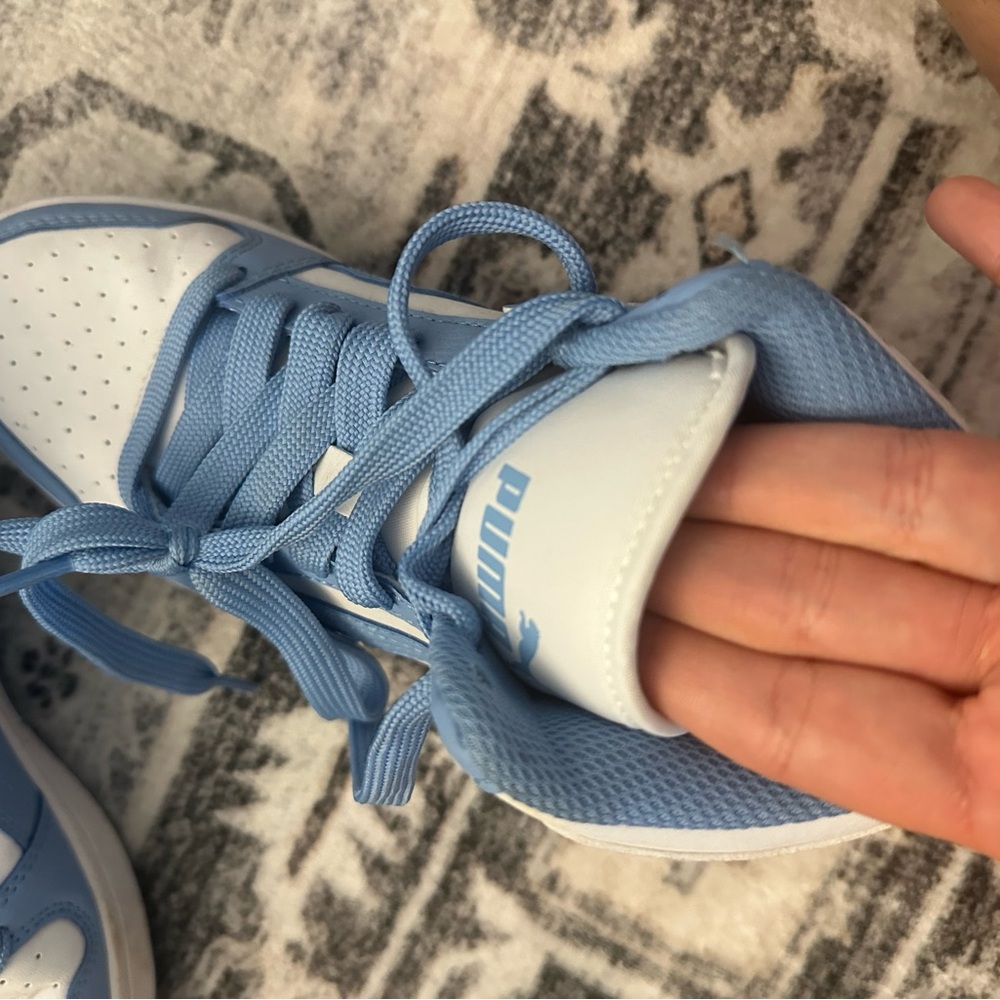 Puma rebound layup size 5.5 kids Sky Blue/White High-Tops new - no tags or box - Picture 4 of 7